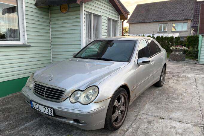 Mercedes-Benz C-Class W203/S203/CL203 Sedan