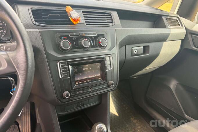 Volkswagen Caddy 4 generation Kombi Maxi minivan 4-doors