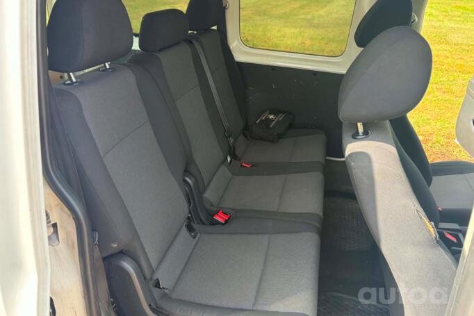 Volkswagen Caddy 4 generation Kombi Maxi minivan 4-doors