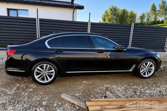 BMW 7 Series F01/F02 Sedan