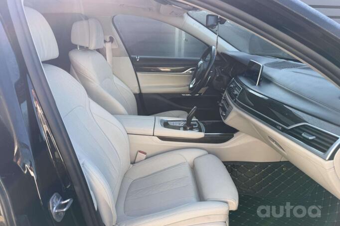 BMW 7 Series F01/F02 Sedan