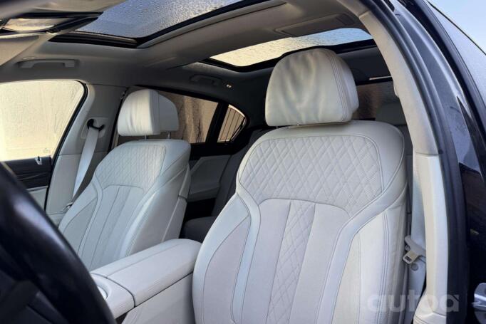 BMW 7 Series F01/F02 Sedan