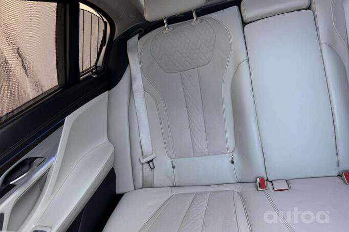 BMW 7 Series F01/F02 Sedan