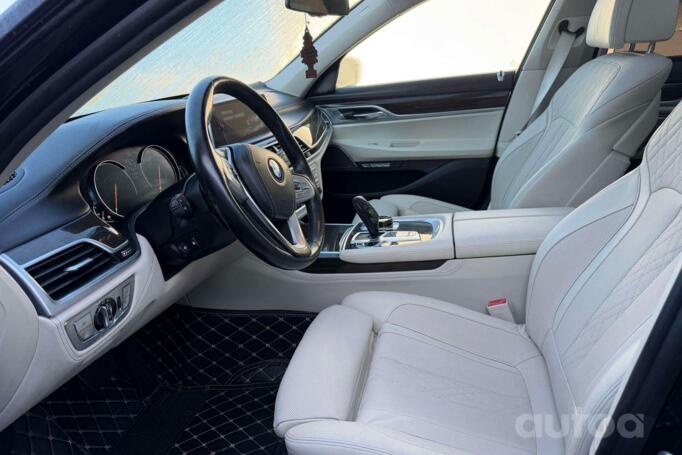 BMW 7 Series F01/F02 Sedan