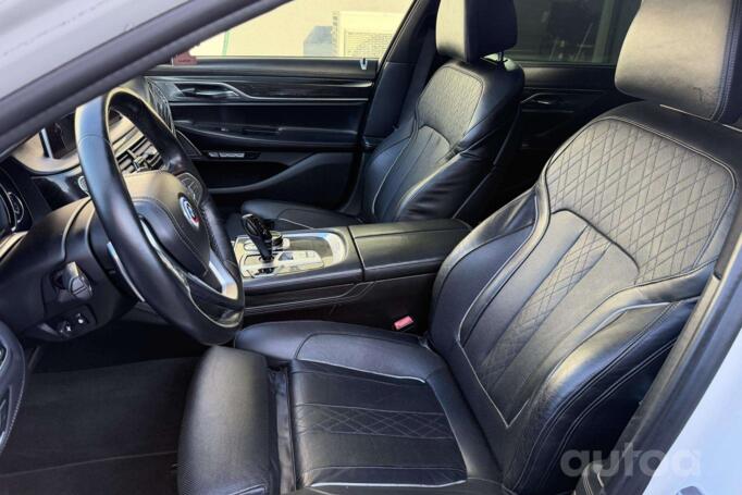 BMW 7 Series F01/F02 [restyling] Sedan
