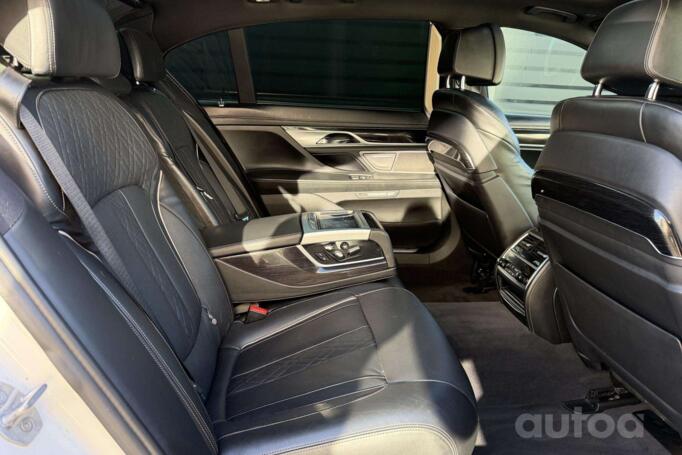 BMW 7 Series F01/F02 [restyling] Sedan