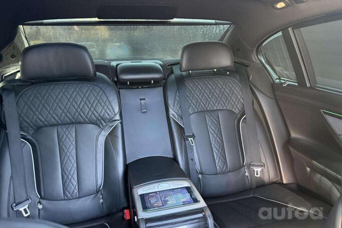 BMW 7 Series F01/F02 [restyling] Sedan