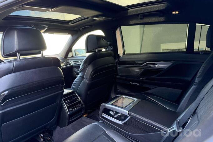 BMW 7 Series F01/F02 [restyling] Sedan