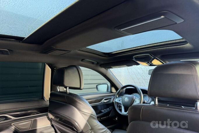 BMW 7 Series F01/F02 [restyling] Sedan