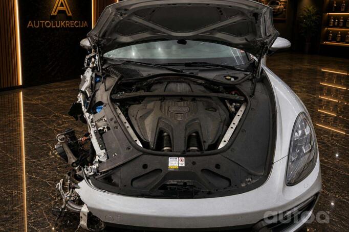 Porsche Panamera 971 Liftback