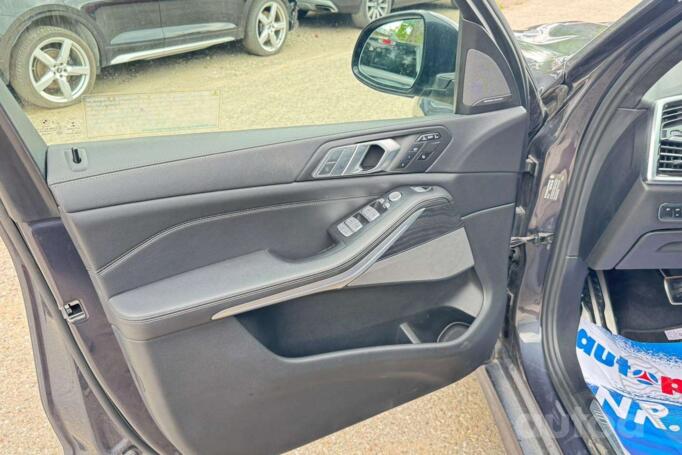 BMW X7 G07 Crossover
