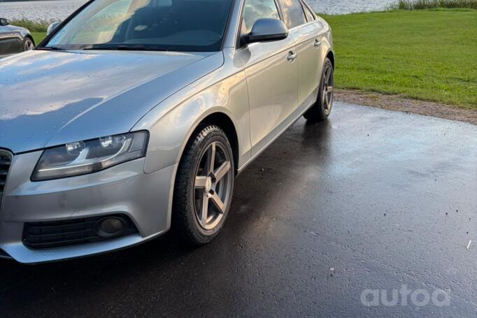 Audi A4 B8/8K Sedan 4-doors