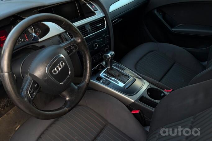 Audi A4 B8/8K Sedan 4-doors