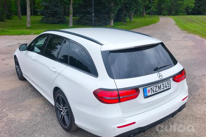Mercedes-Benz E-Class E 220 wagon