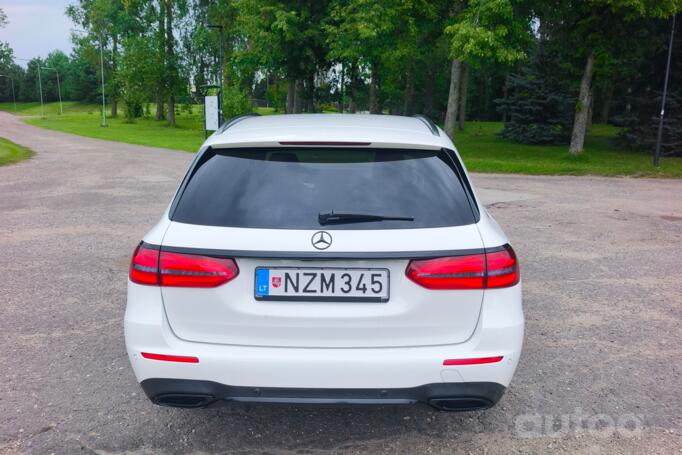 Mercedes-Benz E-Class E 220 wagon