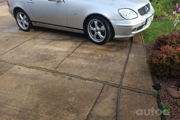Mercedes-Benz SLK-Class R170 Roadster