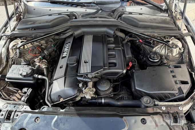 BMW 5 Series E60/E61 Sedan