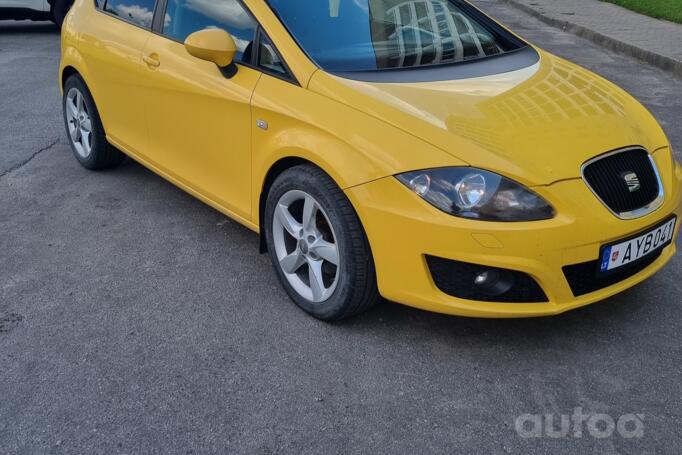 SEAT Leon 2 generation [restyling] Hatchback 5-doors