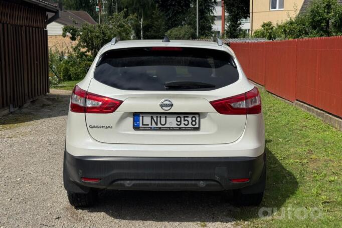 Nissan Qashqai 2 generation Crossover