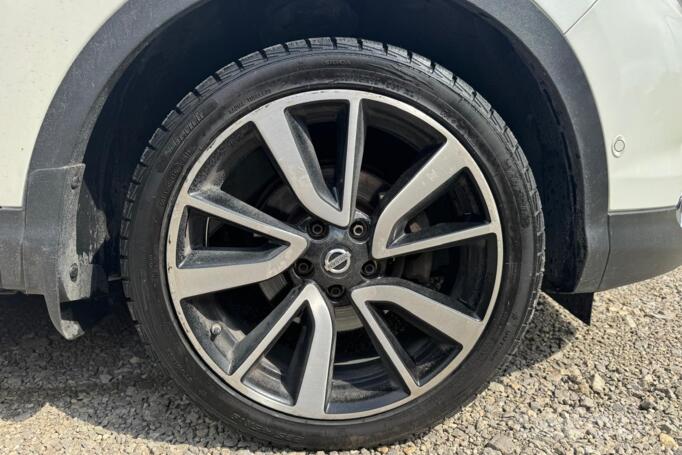 Nissan Qashqai 2 generation Crossover