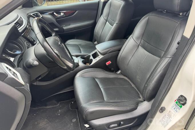 Nissan Qashqai 2 generation Crossover