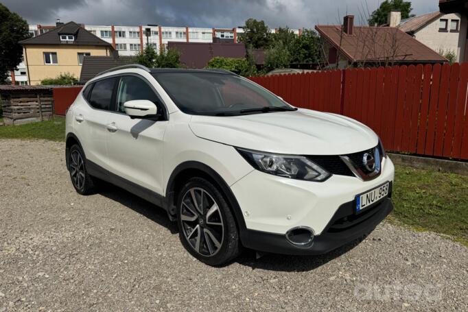 Nissan Qashqai 2 generation Crossover