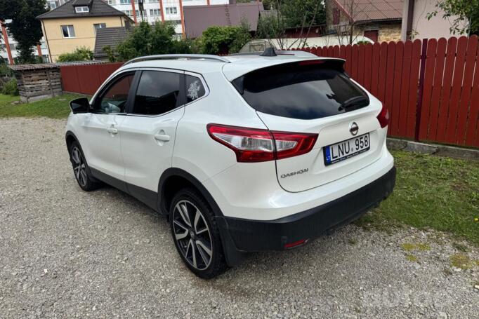 Nissan Qashqai 2 generation Crossover