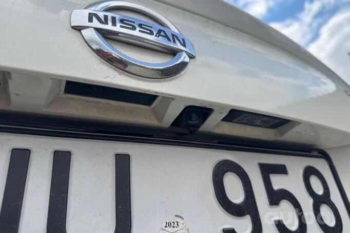 Nissan Qashqai 2 generation Crossover