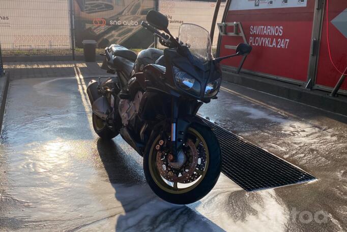 Yamaha FZ