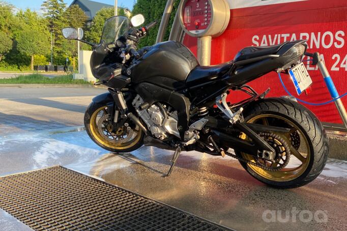 Yamaha FZ