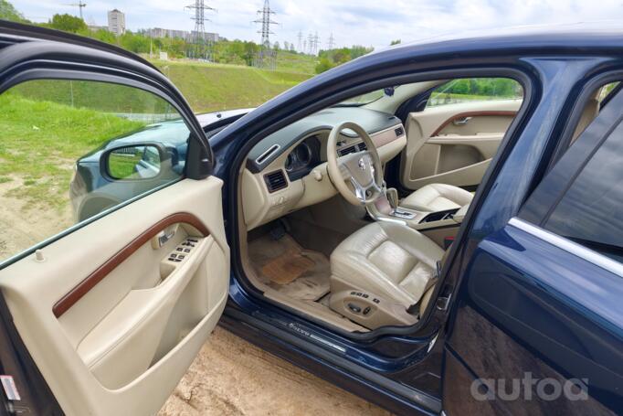 Volvo S80 2 generation [restyling] Sedan