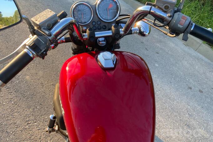 Honda VF