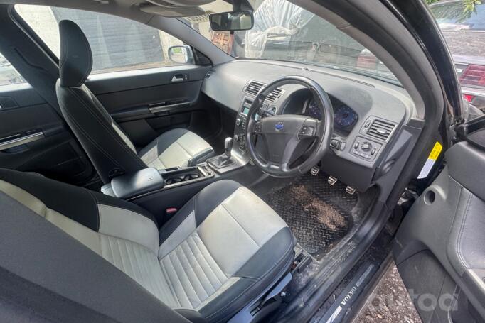 Volvo V50 1 generation [restyling]