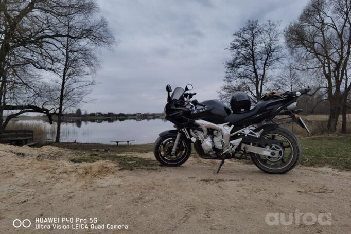 Yamaha FZS 600 Fazer