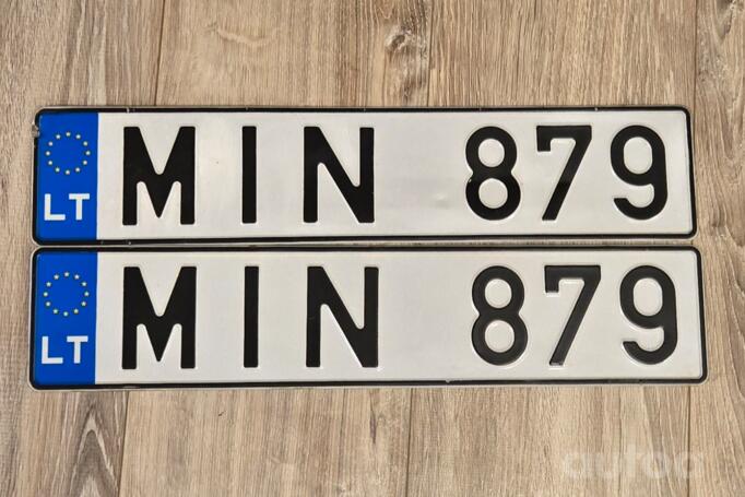 MIN879