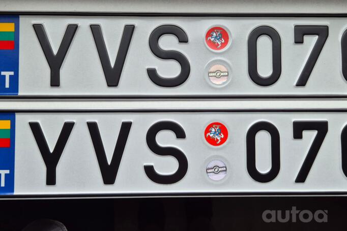 YVS   076