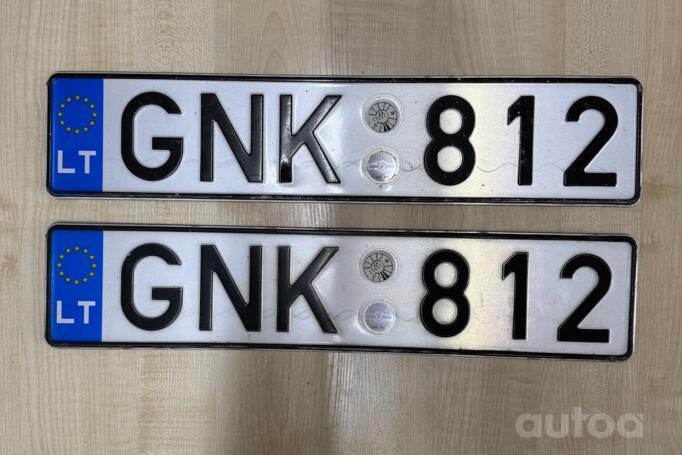 GNK 812