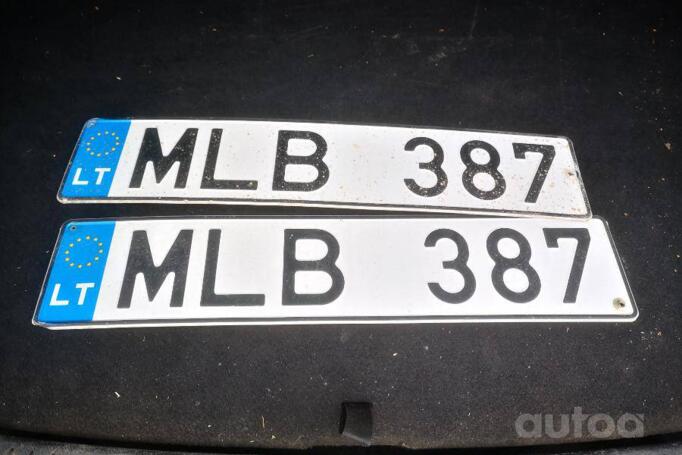 MLB387