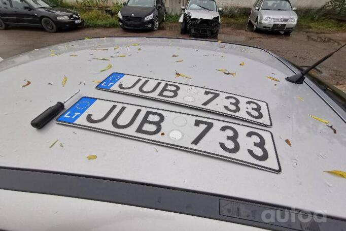 JUB733