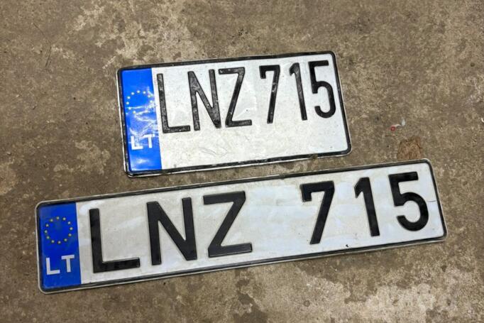 LNZ715