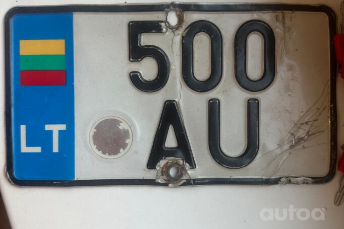 500AU