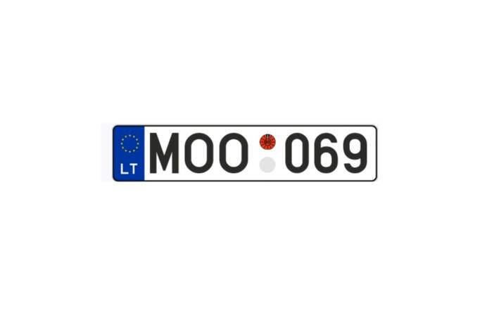 MOO069