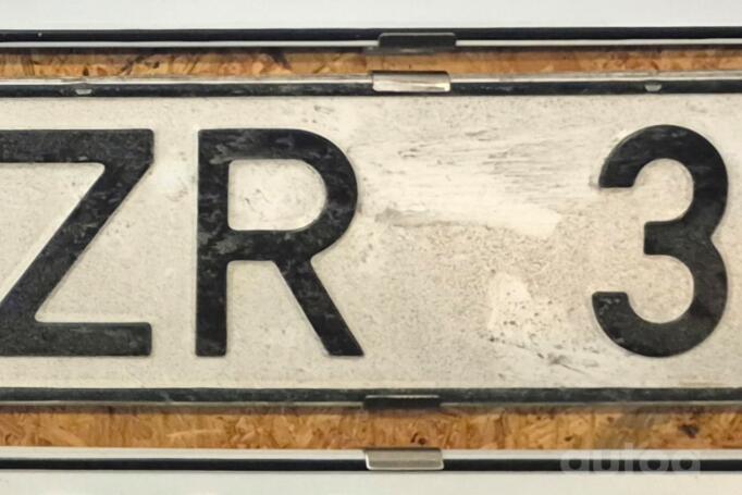 KZR 323