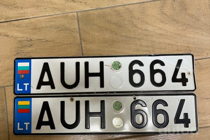 AUH664