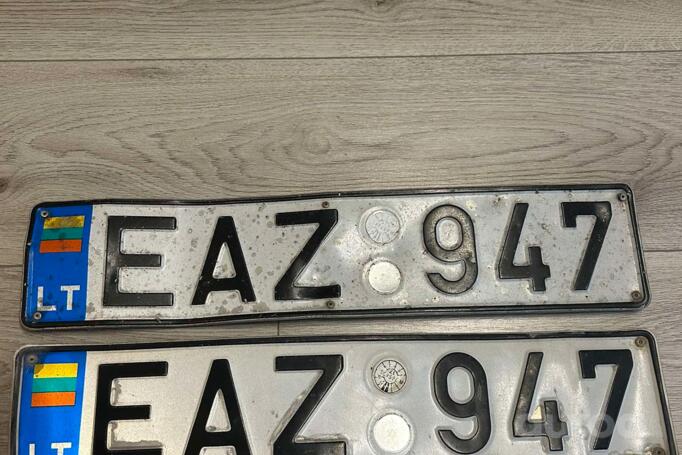 EAZ947