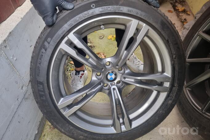 Bmw, light alloy