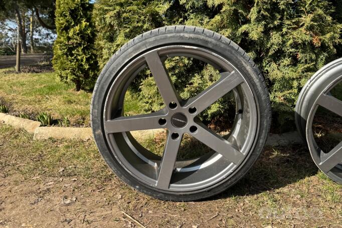 Vossen replikos, light alloy