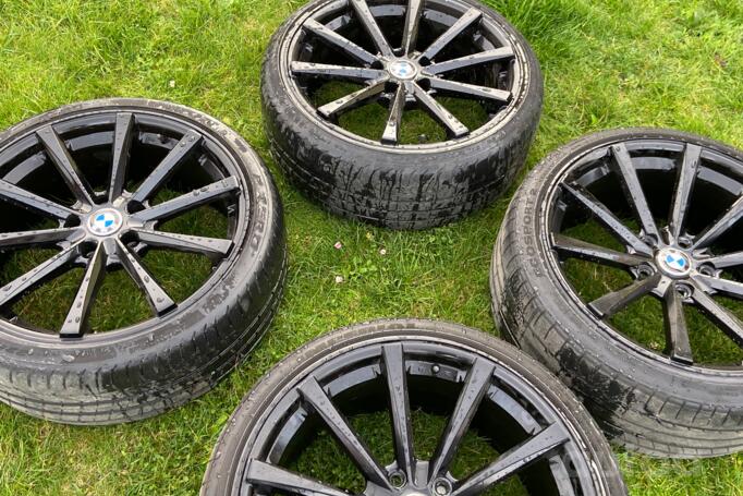 Bmw, light alloy