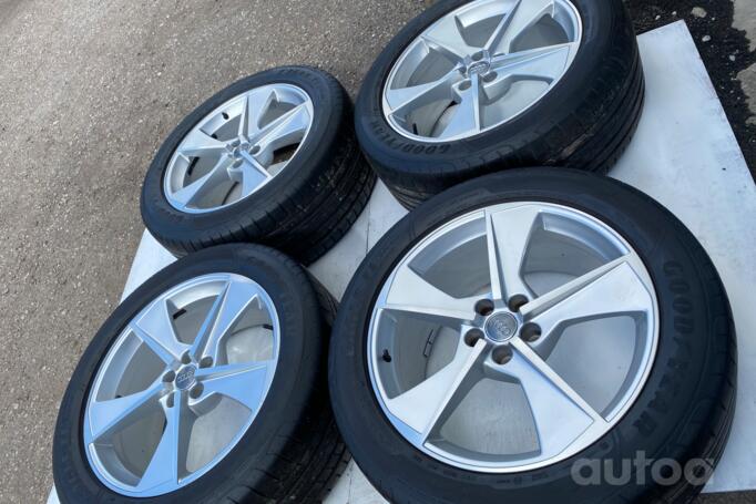 AUDI, light alloy