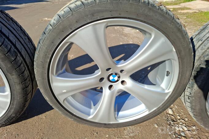 Bmw, light alloy